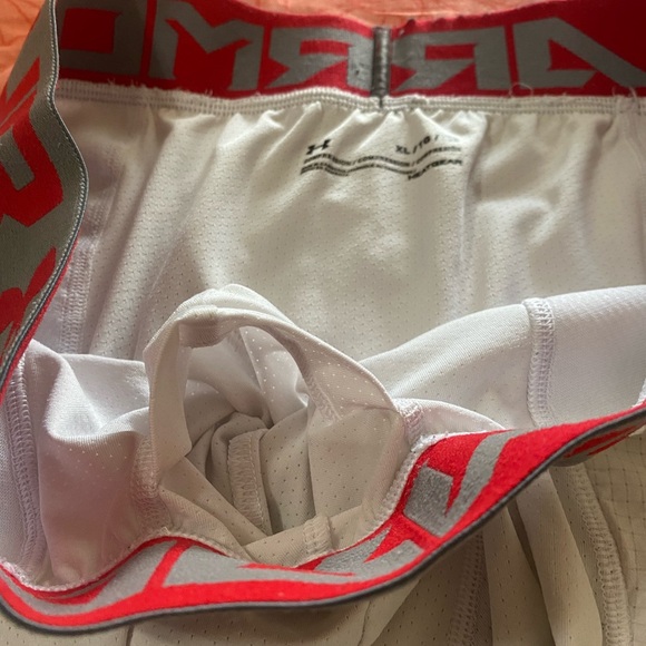 Under Armour Compression Underwear - Picture 3 of 4